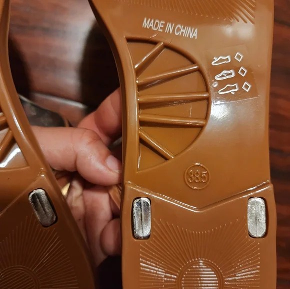 Kurt Geiger Silver and Coral Sandals - Picture 6 of 6